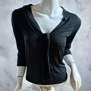 ❄️ 50% off winter Casting Paris black Low Neckline 3/4 Sleeve Stretch Top S/M